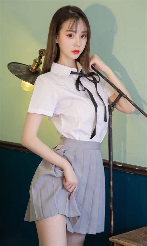 前温网冠军因伤退赛！萨巴伦卡晋级美网4强+将PK世界第4创4纪录